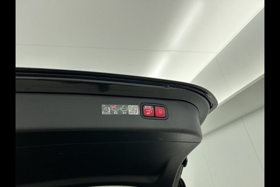 Mercedes-Benz C-Klasse Estate 300 e Star Edition LIMITED AMG | Night Pakket | Panorama Schuif-Kanteldak | Distronic | Apple CarPlay | Sfeerverlichting | Memory voorstoelen. Inclusief 24 maanden MB Certified garantie voor Europa.
