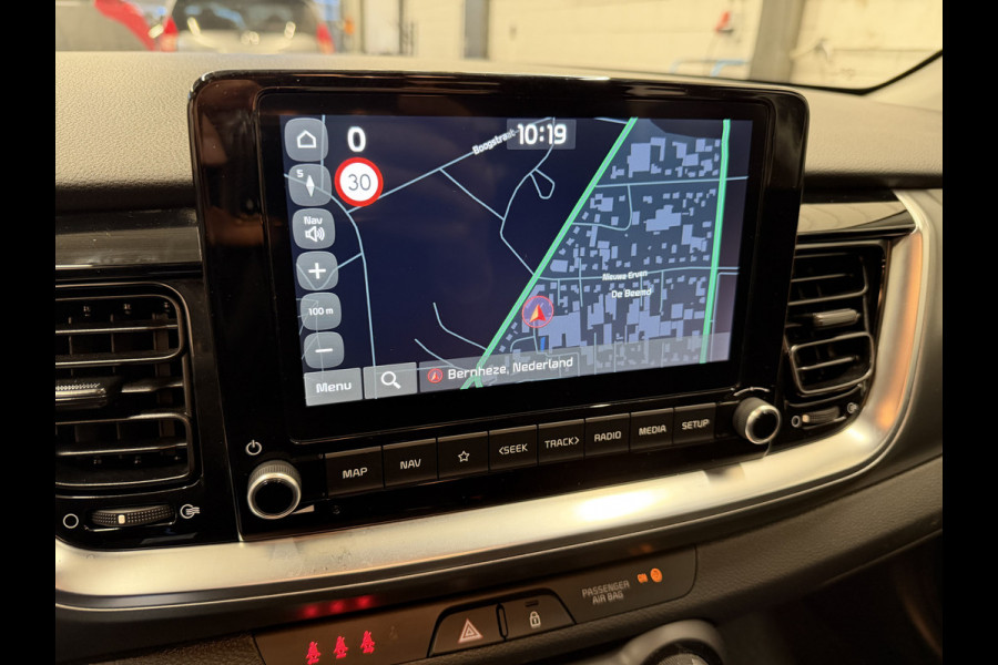 Kia Stonic 1.0 T-GDi 100PK MHEV DynamicLine 7.jr-garantie/Camera/Trekhaak/Navigatie/Keyfree