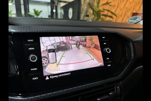 Volkswagen T-Cross 1.5 TSI Style Garantie Carplay StoelVW Camera IQ. Drive ACC Navi Clima Led Dab Rijklaar