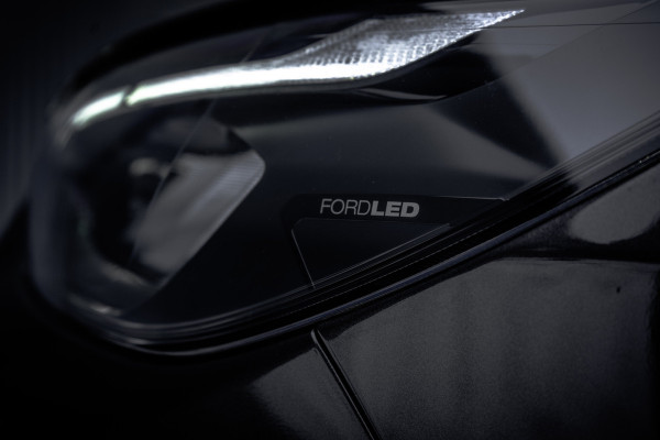 Ford Transit Custom 2.0 TDCI L2H1 Limited | 136 PK | Automaat | Schuifdeur L+R | Carplay | Camera | Led | Cruise | Trekhaak