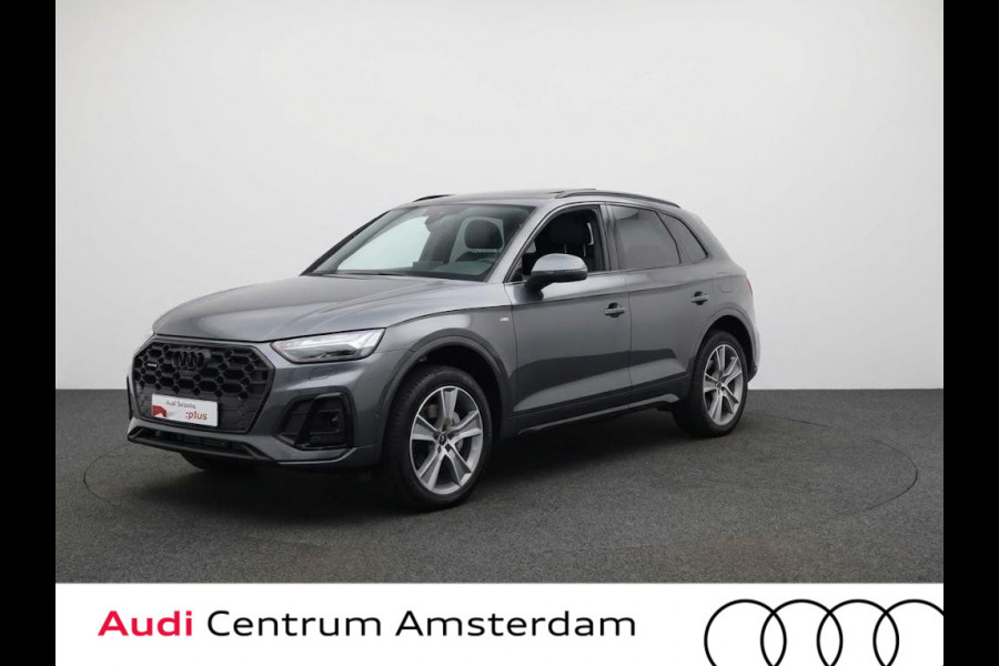 Audi Q5 50 TFSI e S-line Competition 299pk |  Panoramadak  | Wegklapbare trekhaak | B&O Audio | Parkeercamera | Adaptieve cruise contole | Verwarmbare voorstoelen