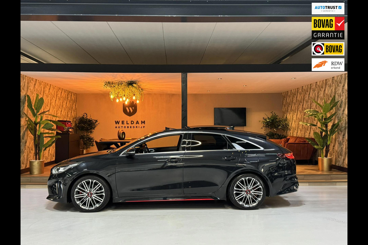 Kia ProCeed 1.6 T-GDI GT Garantie Trekhaak Pano Memory Camera Carplay StuurVW StoelVW Blindspot Elek Achterklep Navi Led Rijklaar