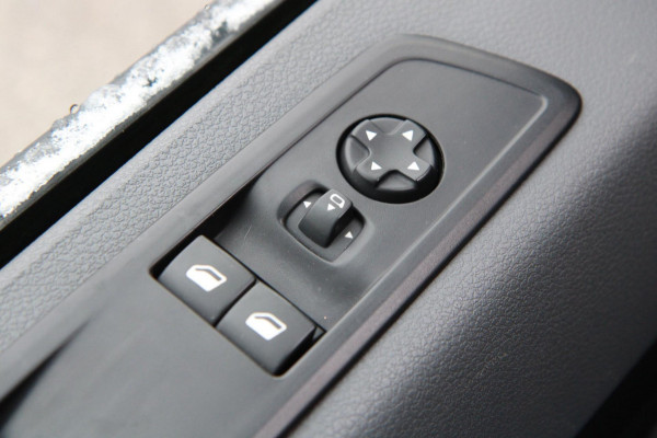 Citroën Jumpy 2.0 BlueHDI 120PK Business / Trekhaak / App connect / Navi / Cruise