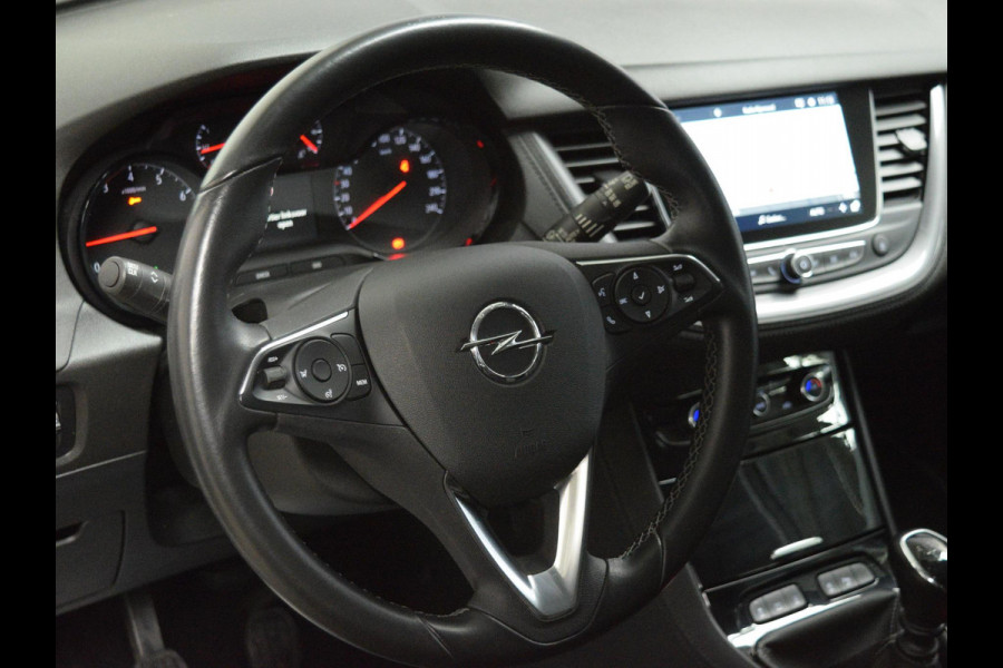 Opel Grandland X 1.2 Turbo Business + 130 PK | NAVIGATIE & CARPLAY | ACHTERUITRIJCAMERA MET SENSOREN | E.C.C. | SIDE STEPS | 19" L.M.V. MET ALL SEASON BANDEN |
