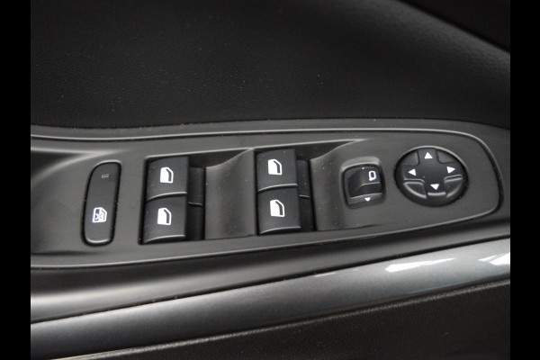 Opel Grandland X 1.2 Turbo Business + 130 PK | NAVIGATIE & CARPLAY | ACHTERUITRIJCAMERA MET SENSOREN | E.C.C. | SIDE STEPS | 19" L.M.V. MET ALL SEASON BANDEN |