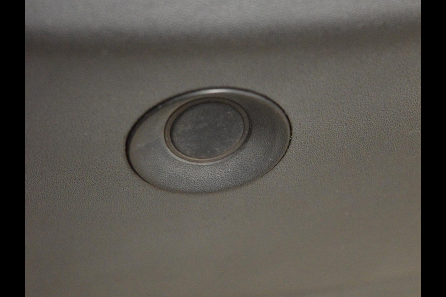 Opel Grandland X 1.2 Turbo Business + 130 PK | NAVIGATIE & CARPLAY | ACHTERUITRIJCAMERA MET SENSOREN | E.C.C. | SIDE STEPS | 19" L.M.V. MET ALL SEASON BANDEN |