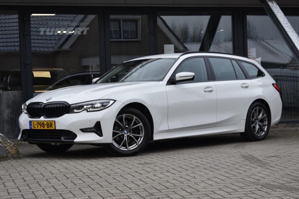 BMW 3 Serie Touring 318i High Executive Sport Line | TREKHAAK | APPLE CARPLAY | NAP | DEALER ONDERHOUDEN | ANDROID AUTO