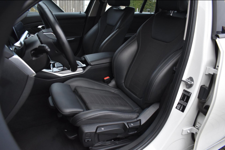 BMW 3 Serie Touring 318i High Executive Sport Line | TREKHAAK | APPLE CARPLAY | NAP | DEALER ONDERHOUDEN | ANDROID AUTO