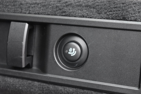 BMW 3 Serie Touring 318i High Executive Sport Line | TREKHAAK | APPLE CARPLAY | NAP | DEALER ONDERHOUDEN | ANDROID AUTO