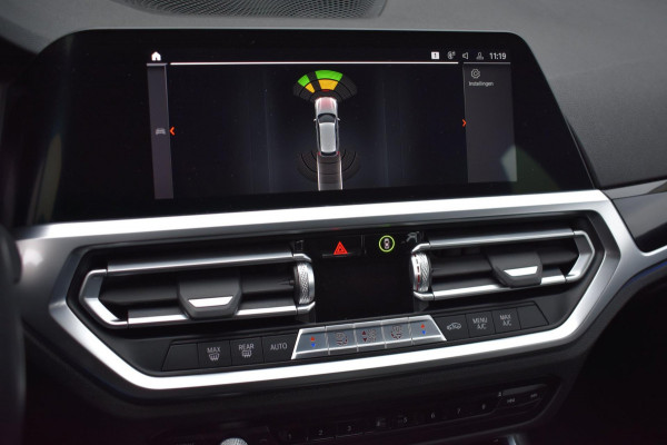 BMW 3 Serie Touring 318i High Executive Sport Line | TREKHAAK | APPLE CARPLAY | NAP | DEALER ONDERHOUDEN | ANDROID AUTO