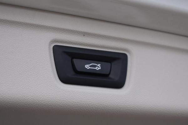 BMW 3 Serie Touring 318i High Executive Sport Line | TREKHAAK | APPLE CARPLAY | NAP | DEALER ONDERHOUDEN | ANDROID AUTO