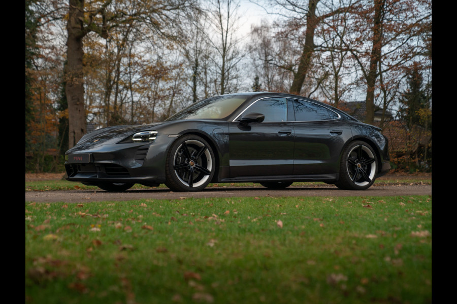 Porsche Taycan Turbo S 93 kWh | SportDesign Carbon | Burmester | Keramisch | PDCC Sport | Porsche Approved 12-2026