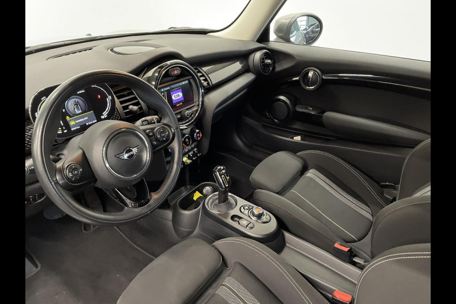 MINI Mini Electric Basic 33 kWh SOH 96% Navigatie Cruise Control Full Led Virtual Cockpit Lichtmetalen velgen Airco