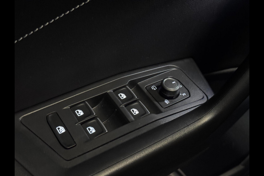 Volkswagen T-Roc 1.5 TSI 3X R-LINE | PANO | VIRTUAL | IQ LED | TREKHAAK | DSG