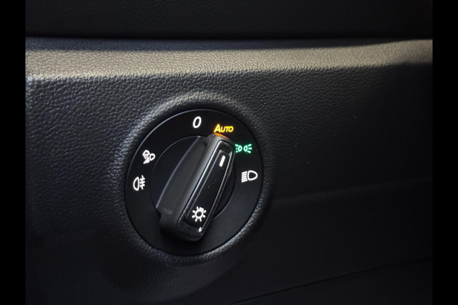 Volkswagen T-Roc 1.5 TSI 3X R-LINE | PANO | VIRTUAL | IQ LED | TREKHAAK | DSG