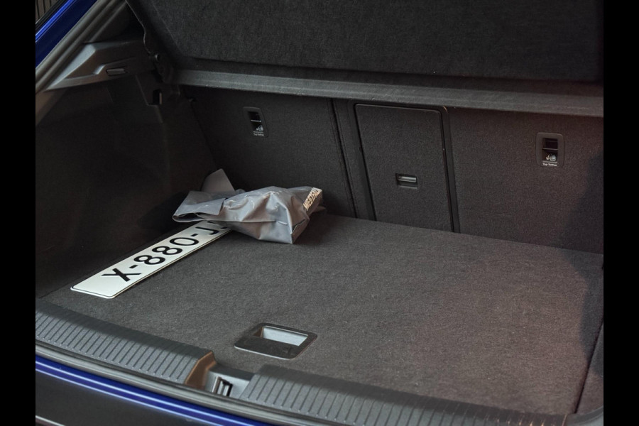 Volkswagen T-Roc 1.5 TSI 3X R-LINE | PANO | VIRTUAL | IQ LED | TREKHAAK | DSG