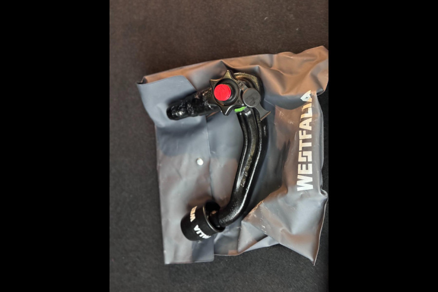 Volkswagen T-Roc 1.5 TSI 3X R-LINE | PANO | VIRTUAL | IQ LED | TREKHAAK | DSG