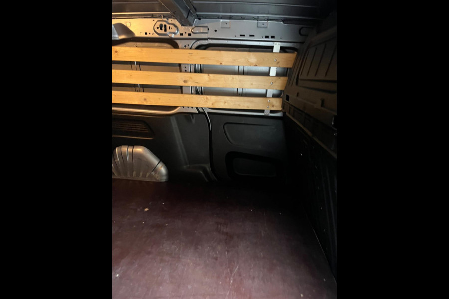 Toyota PROACE CITY L2H1 130PK 1.5 D-4D euro6 Live Long, Airco, Trekhaak 1200KG, Navigatie, Grijs Metallic, RIJKLAARPRIJS!