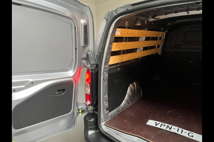 Toyota PROACE CITY L2H1 130PK 1.5 D-4D euro6 Live Long, Airco, Trekhaak 1200KG, Navigatie, Grijs Metallic, RIJKLAARPRIJS!