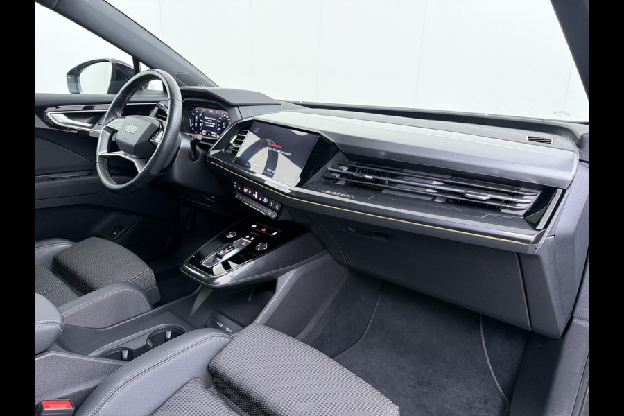 Audi Q4 Sportback e-tron 45 quattro S LINE 77 kWh SOH 91% VERLENGDE FABRIEKSGARANTIE T/M 9-2027 | ELECTR ACHTERKLEP | SONOS AUDIO | CAMERA | ELECTR ACHTERKLEP | RIJKLAARPRIJS INCL. 12 MND BOVAG GARANTIE|