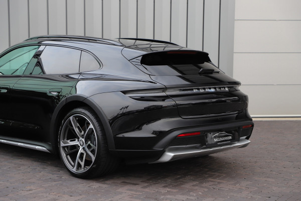 Porsche Taycan Cross Turismo 4 93 kWh | 476PK | Luchtvering (PASM) | Keyless-go | Sport-chrono | Bose | Hefsysteem vooras | Stuurwielverw. | 2022.