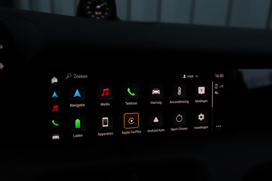 Porsche Taycan Cross Turismo 4 93 kWh | 476PK | Luchtvering (PASM) | Keyless-go | Sport-chrono | Bose | Hefsysteem vooras | Stuurwielverw. | 2022.