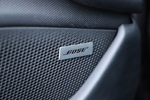 Porsche Taycan Cross Turismo 4 93 kWh | 476PK | Luchtvering (PASM) | Keyless-go | Sport-chrono | Bose | Hefsysteem vooras | Stuurwielverw. | 2022.