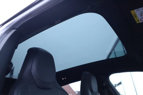 Porsche Taycan Cross Turismo 4 93 kWh | 476PK | Luchtvering (PASM) | Keyless-go | Sport-chrono | Bose | Hefsysteem vooras | Stuurwielverw. | 2022.