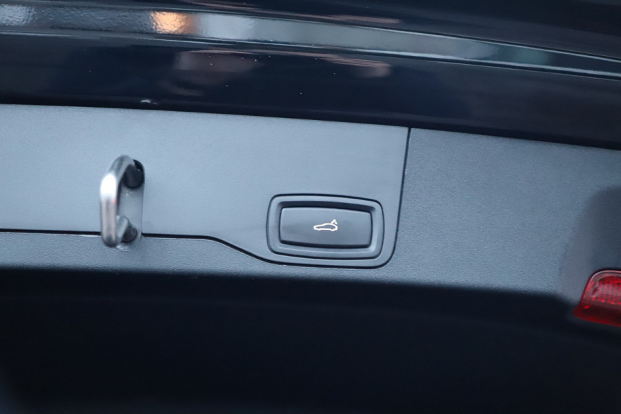 Porsche Taycan Cross Turismo 4 93 kWh | 476PK | Luchtvering (PASM) | Keyless-go | Sport-chrono | Bose | Hefsysteem vooras | Stuurwielverw. | 2022.