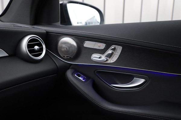 Mercedes-Benz GLC 300e AMG 4-Matic | 320PK | Head-up | Keyless-go | Sfeerverlichting | Multibeam | Stuurwielverw. | Air-balance | 2020.