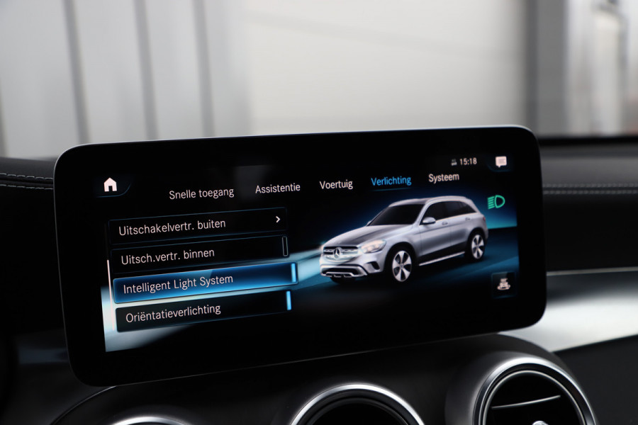 Mercedes-Benz GLC 300e AMG 4-Matic | 320PK | Head-up | Keyless-go | Sfeerverlichting | Multibeam | Stuurwielverw. | Air-balance | 2020.