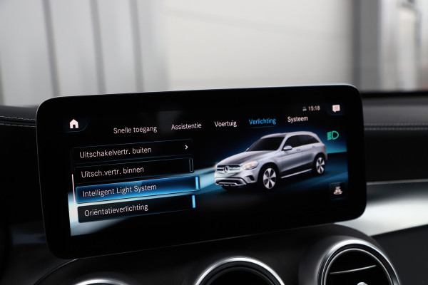 Mercedes-Benz GLC 300e AMG 4-Matic | 320PK | Head-up | Keyless-go | Sfeerverlichting | Multibeam | Stuurwielverw. | Air-balance | 2020.