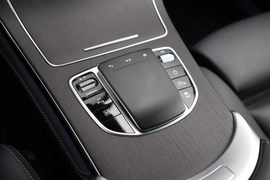 Mercedes-Benz GLC 300e AMG 4-Matic | 320PK | Head-up | Keyless-go | Sfeerverlichting | Multibeam | Stuurwielverw. | Air-balance | 2020.