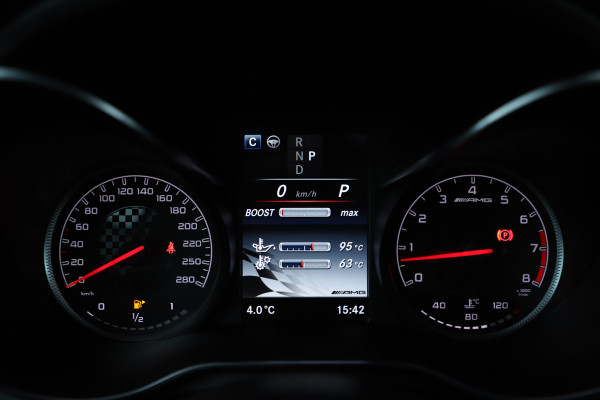 Mercedes-Benz GLC AMG 43 4-Matic | 367PK | Head-up | Luchtvering | Designo | Keyless-go | Distronic+ | ILS | Sfeerverlichting | 2018.