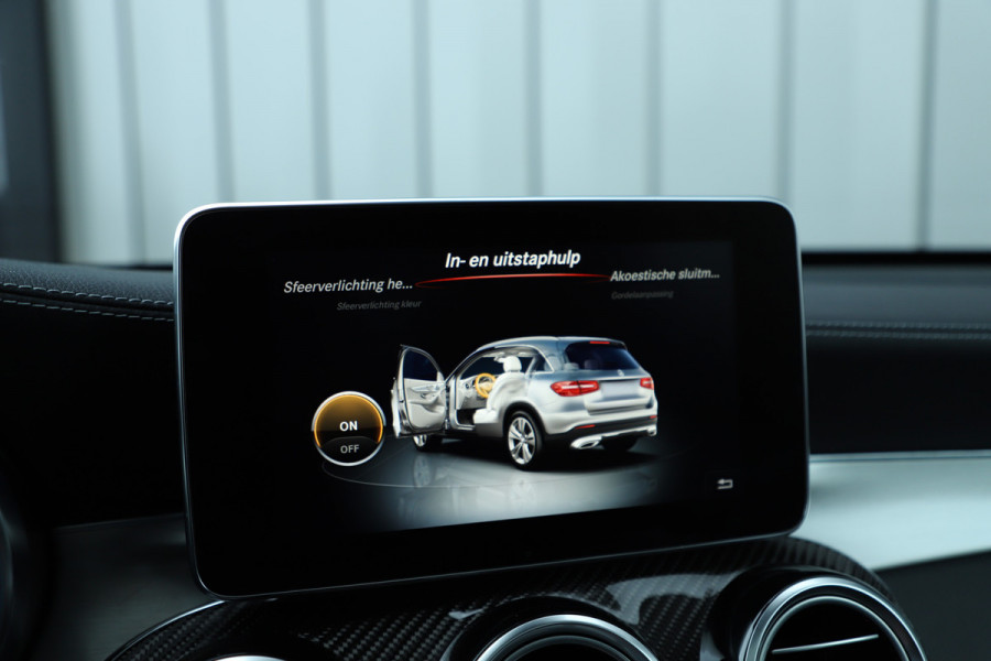 Mercedes-Benz GLC AMG 43 4-Matic | 367PK | Head-up | Luchtvering | Designo | Keyless-go | Distronic+ | ILS | Sfeerverlichting | 2018.