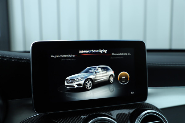 Mercedes-Benz GLC AMG 43 4-Matic | 367PK | Head-up | Luchtvering | Designo | Keyless-go | Distronic+ | ILS | Sfeerverlichting | 2018.