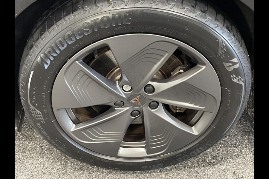 CUPRA Born Business Plus 62 kWh Navigatie Apple Carplay/Android Auto Camera Parkeersensoren Adaptive Cruise Control Stuurverwarming Full Led Climate Control