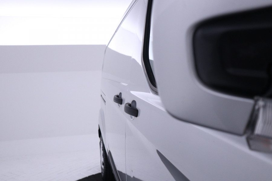 Ford Transit Custom 340 2.0 TDCI L2H2 Limited 130Pk, Navigatie, Airco