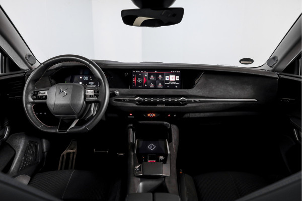 DS DS 4 E-Tense 225 PK Performance Line+ Orig. NL | Dig. Cockpit | Adapt. Cruise | Stoel-+Stuurverw. | Elek. stoelen | 360 Camera | NAV + App. Connect | ECC | Elek. Klep | Afn. Trekhaak | LM 20" |