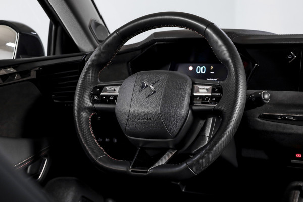 DS DS 4 E-Tense 225 PK Performance Line+ Orig. NL | Dig. Cockpit | Adapt. Cruise | Stoel-+Stuurverw. | Elek. stoelen | 360 Camera | NAV + App. Connect | ECC | Elek. Klep | Afn. Trekhaak | LM 20" |