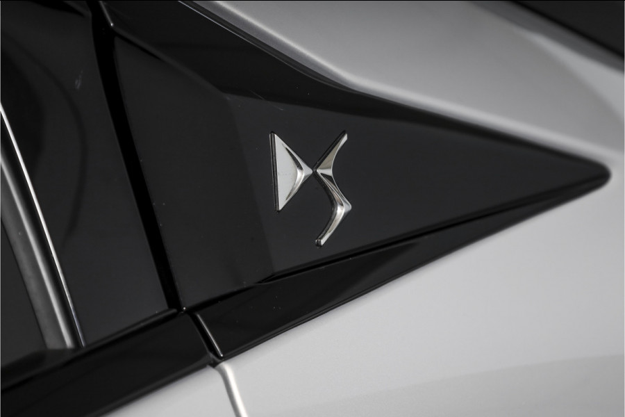 DS DS 4 E-Tense 225 PK Performance Line+ Orig. NL | Dig. Cockpit | Adapt. Cruise | Stoel-+Stuurverw. | Elek. stoelen | 360 Camera | NAV + App. Connect | ECC | Elek. Klep | Afn. Trekhaak | LM 20" |