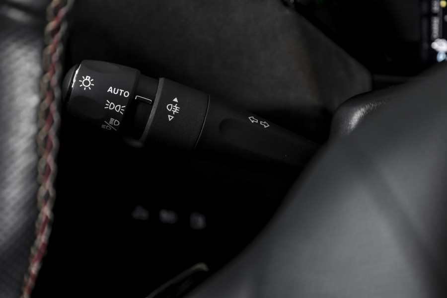 DS DS 4 E-Tense 225 PK Performance Line+ Orig. NL | Dig. Cockpit | Adapt. Cruise | Stoel-+Stuurverw. | Elek. stoelen | 360 Camera | NAV + App. Connect | ECC | Elek. Klep | Afn. Trekhaak | LM 20" |