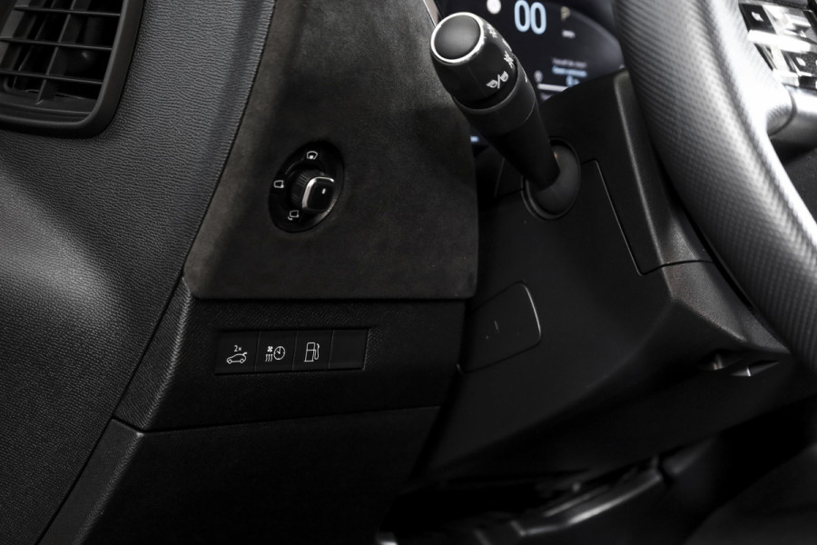 DS DS 4 E-Tense 225 PK Performance Line+ Orig. NL | Dig. Cockpit | Adapt. Cruise | Stoel-+Stuurverw. | Elek. stoelen | 360 Camera | NAV + App. Connect | ECC | Elek. Klep | Afn. Trekhaak | LM 20" |