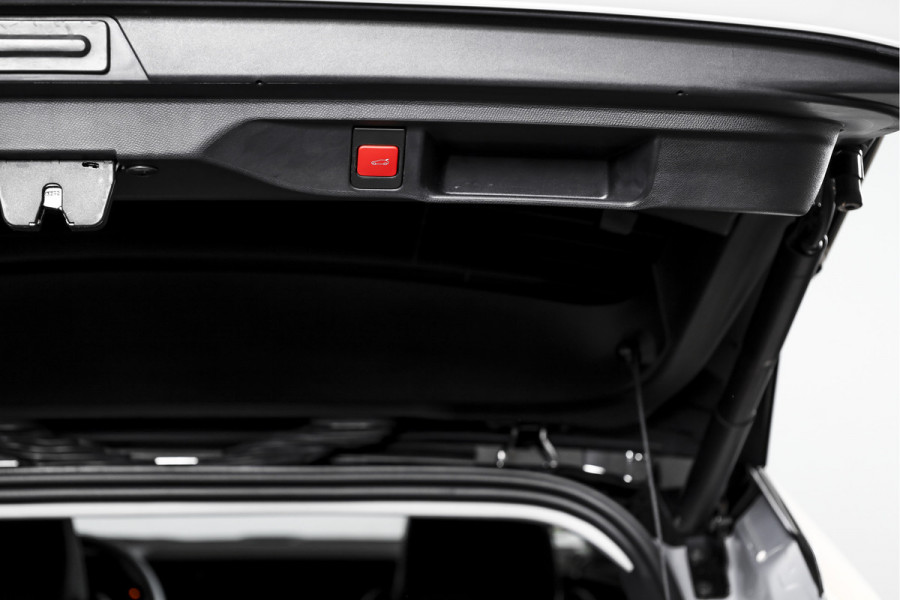 DS DS 4 E-Tense 225 PK Performance Line+ Orig. NL | Dig. Cockpit | Adapt. Cruise | Stoel-+Stuurverw. | Elek. stoelen | 360 Camera | NAV + App. Connect | ECC | Elek. Klep | Afn. Trekhaak | LM 20" |