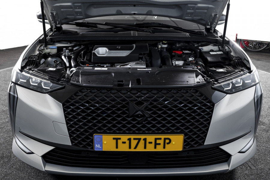 DS DS 4 E-Tense 225 PK Performance Line+ Orig. NL | Dig. Cockpit | Adapt. Cruise | Stoel-+Stuurverw. | Elek. stoelen | 360 Camera | NAV + App. Connect | ECC | Elek. Klep | Afn. Trekhaak | LM 20" |