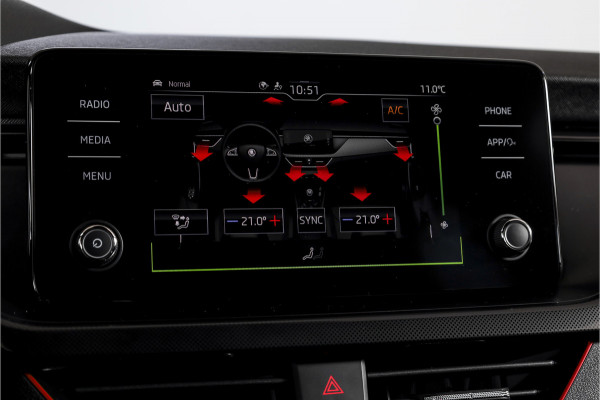 Škoda SCALA 1.5 TSI 150 PK Sport Business - Automaat Orig. NL | Cruise | Stoelverw. | PDC | App. Connect | ECC | LM 18" |