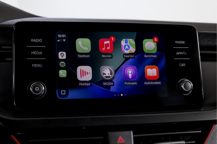 Škoda SCALA 1.5 TSI 150 PK Sport Business - Automaat Orig. NL | Cruise | Stoelverw. | PDC | App. Connect | ECC | LM 18" |