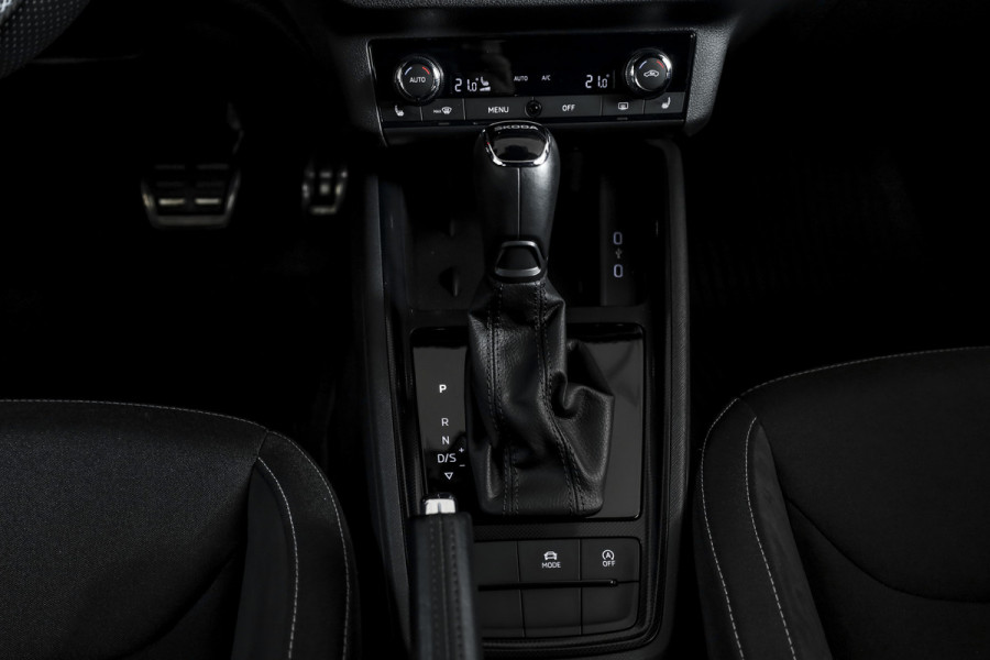 Škoda SCALA 1.5 TSI 150 PK Sport Business - Automaat Orig. NL | Cruise | Stoelverw. | PDC | App. Connect | ECC | LM 18" |