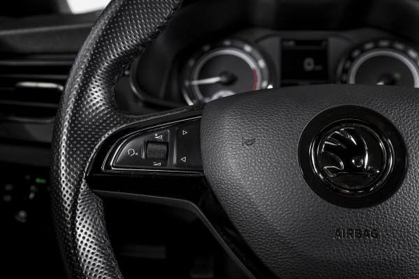 Škoda SCALA 1.5 TSI 150 PK Sport Business - Automaat Orig. NL | Cruise | Stoelverw. | PDC | App. Connect | ECC | LM 18" |