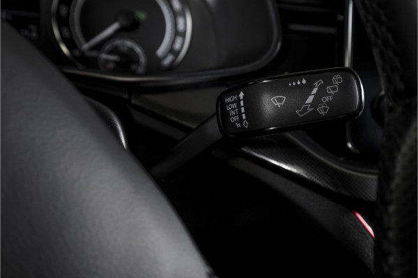 Škoda SCALA 1.5 TSI 150 PK Sport Business - Automaat Orig. NL | Cruise | Stoelverw. | PDC | App. Connect | ECC | LM 18" |